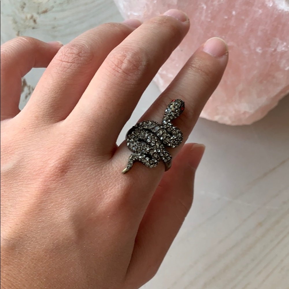 Chloe & Isabel ring - Picture 4 of 6